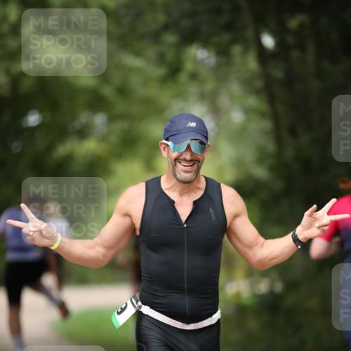 30.08.2026 - Elbe Triathlon Hamburg Antke Förster http://msf.ph/oto/10103208 30.08.2026 11:35:44 Laufen  meine-sportfotos.de