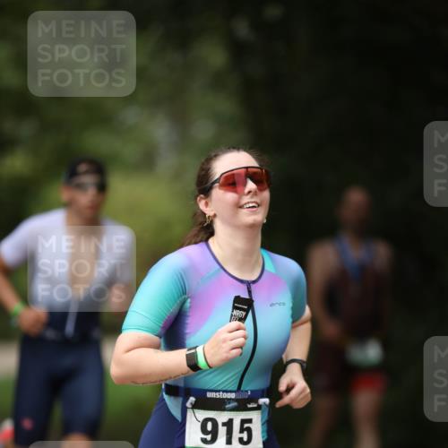 30.08.2026 - Elbe Triathlon Hamburg Antke Förster http://msf.ph/oto/10103226 30.08.2026 11:35:51 Laufen 8500, 915 meine-sportfotos.de