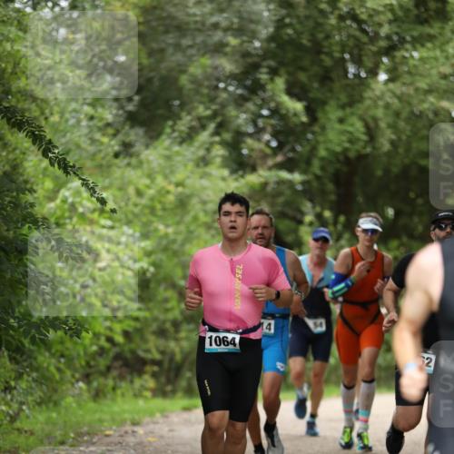 30.08.2026 - Elbe Triathlon Hamburg Antke Förster http://msf.ph/oto/10103254 30.08.2026 11:36:10 Laufen 1064, 2 meine-sportfotos.de