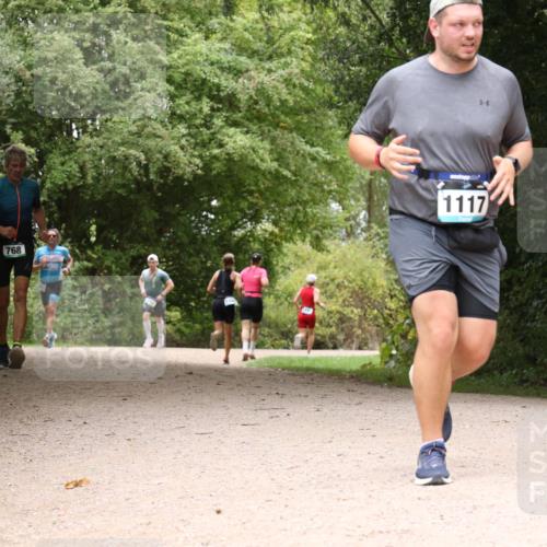 30.08.2026 - Elbe Triathlon Hamburg Antke Förster http://msf.ph/oto/10103265 30.08.2026 11:40:00 Laufen 768, 1117 meine-sportfotos.de