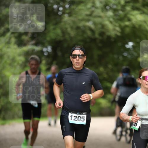30.08.2026 - Elbe Triathlon Hamburg Antke Förster http://msf.ph/oto/10103306 30.08.2026 11:36:37 Laufen 1205, 156 meine-sportfotos.de