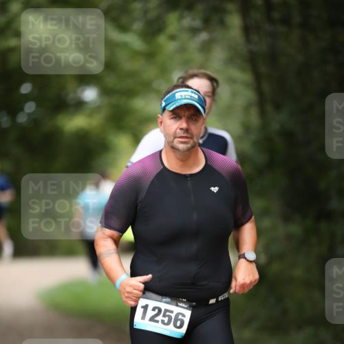 30.08.2026 - Elbe Triathlon Hamburg Antke Förster http://msf.ph/oto/10103324 30.08.2026 11:36:44 Laufen 1256 meine-sportfotos.de