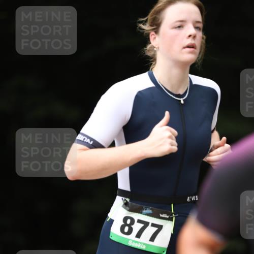 30.08.2026 - Elbe Triathlon Hamburg Antke Förster http://msf.ph/oto/10103328 30.08.2026 11:36:46 Laufen 877 meine-sportfotos.de