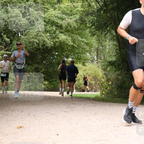 30.08.2026 - Elbe Triathlon Hamburg Antke Förster http://msf.ph/oto/10103361 30.08.2026 11:40:50 Laufen 1156, 918, 1242 meine-sportfotos.de