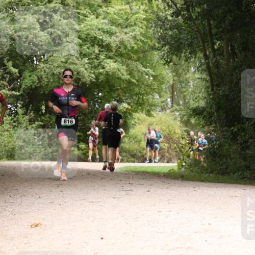 30.08.2026 - Elbe Triathlon Hamburg Antke Förster http://msf.ph/oto/10103387 30.08.2026 11:41:03 Laufen 816 meine-sportfotos.de