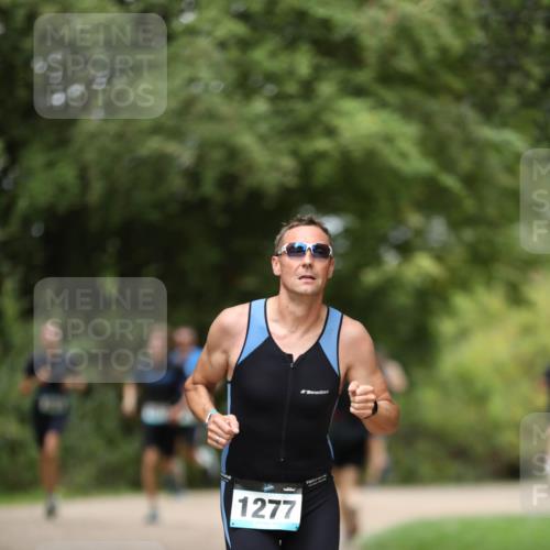 30.08.2026 - Elbe Triathlon Hamburg Antke Förster http://msf.ph/oto/10103396 30.08.2026 11:37:41 Laufen 1277 meine-sportfotos.de