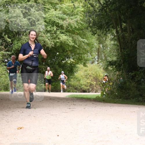 30.08.2026 - Elbe Triathlon Hamburg Antke Förster http://msf.ph/oto/10103485 30.08.2026 11:41:55 Laufen 1326 meine-sportfotos.de