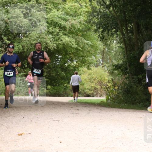 30.08.2026 - Elbe Triathlon Hamburg Antke Förster http://msf.ph/oto/10103529 30.08.2026 11:42:20 Laufen 547, 1296 meine-sportfotos.de