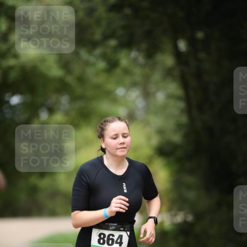 30.08.2026 - Elbe Triathlon Hamburg Antke Förster http://msf.ph/oto/10103544 30.08.2026 11:39:32 Laufen 864, 2 meine-sportfotos.de