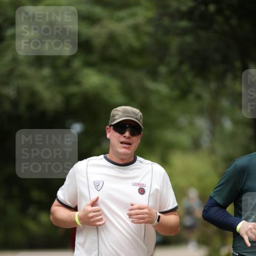 30.08.2026 - Elbe Triathlon Hamburg Antke Förster http://msf.ph/oto/10103564 30.08.2026 11:39:56 Laufen 1195 meine-sportfotos.de