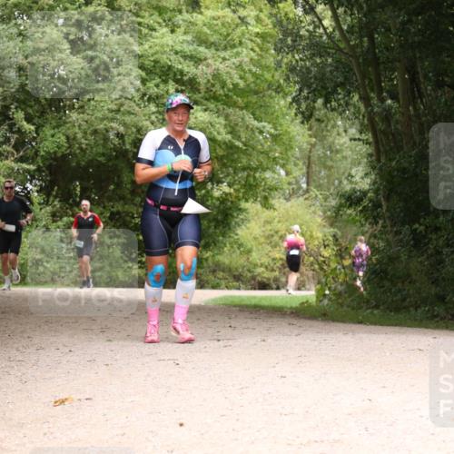 30.08.2026 - Elbe Triathlon Hamburg Antke Förster http://msf.ph/oto/10103567 30.08.2026 11:42:45 Laufen  meine-sportfotos.de