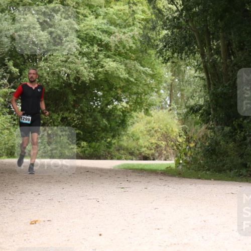 30.08.2026 - Elbe Triathlon Hamburg Antke Förster http://msf.ph/oto/10103575 30.08.2026 11:42:53 Laufen 1299 meine-sportfotos.de