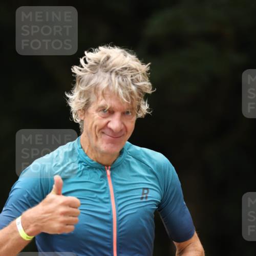 30.08.2026 - Elbe Triathlon Hamburg Antke Förster http://msf.ph/oto/10103588 30.08.2026 11:40:06 Laufen 768 meine-sportfotos.de