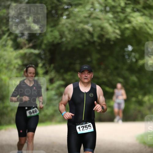 30.08.2026 - Elbe Triathlon Hamburg Antke Förster http://msf.ph/oto/10103618 30.08.2026 11:40:23 Laufen 946, 1255, 1 meine-sportfotos.de