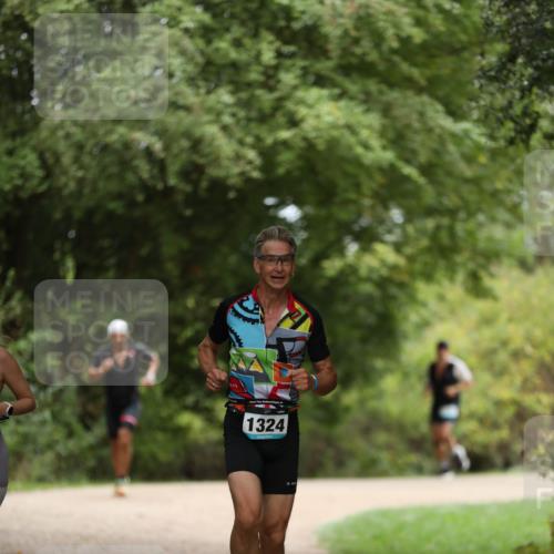 30.08.2026 - Elbe Triathlon Hamburg Antke Förster http://msf.ph/oto/10103638 30.08.2026 11:40:35 Laufen 1324 meine-sportfotos.de