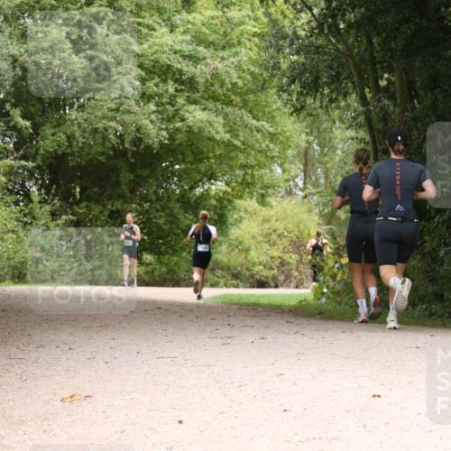 30.08.2026 - Elbe Triathlon Hamburg Antke Förster http://msf.ph/oto/10103651 30.08.2026 11:44:11 Laufen 1564 meine-sportfotos.de