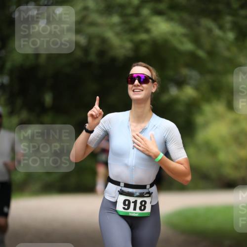 30.08.2026 - Elbe Triathlon Hamburg Antke Förster http://msf.ph/oto/10103676 30.08.2026 11:40:53 Laufen 918 meine-sportfotos.de