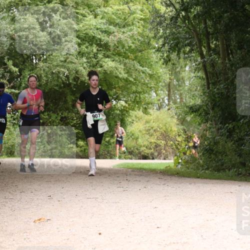 30.08.2026 - Elbe Triathlon Hamburg Antke Förster http://msf.ph/oto/10103677 30.08.2026 11:44:44 Laufen 63, 907 meine-sportfotos.de
