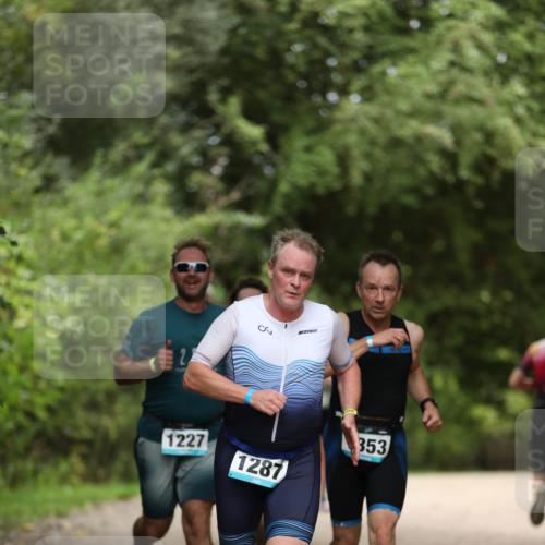 30.08.2026 - Elbe Triathlon Hamburg Antke Förster http://msf.ph/oto/10103722 30.08.2026 11:41:17 Laufen 1227, 1287, 353 meine-sportfotos.de