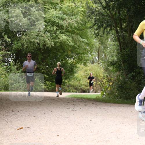 30.08.2026 - Elbe Triathlon Hamburg Antke Förster http://msf.ph/oto/10103727 30.08.2026 11:45:22 Laufen 1383, 27 meine-sportfotos.de