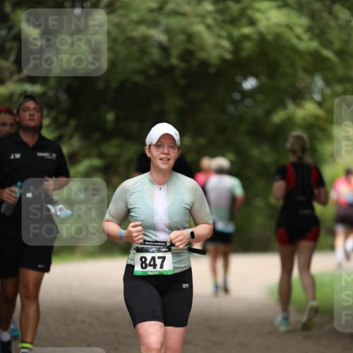 30.08.2026 - Elbe Triathlon Hamburg Antke Förster http://msf.ph/oto/10103740 30.08.2026 11:41:26 Laufen 847 meine-sportfotos.de