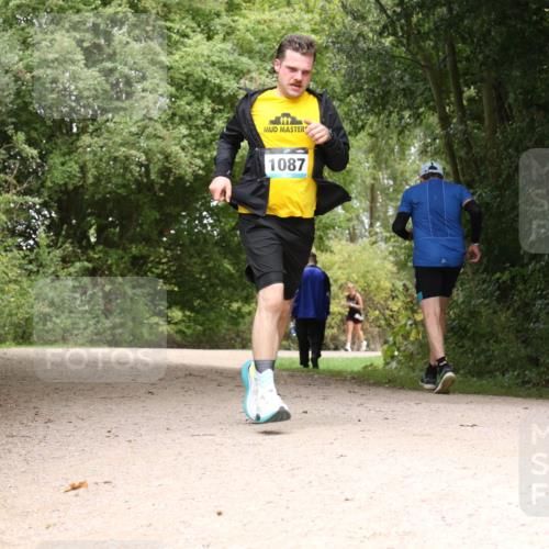 30.08.2026 - Elbe Triathlon Hamburg Antke Förster http://msf.ph/oto/10103781 30.08.2026 11:46:20 Laufen 1087 meine-sportfotos.de