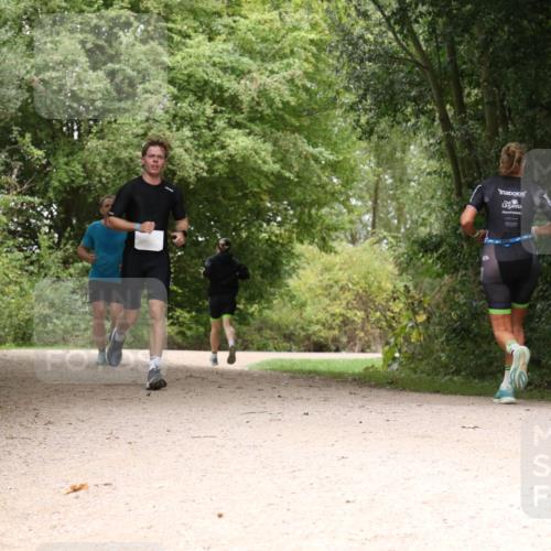 30.08.2026 - Elbe Triathlon Hamburg Antke Förster http://msf.ph/oto/10103805 30.08.2026 11:46:44 Laufen  meine-sportfotos.de