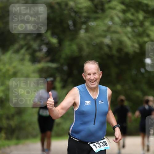 30.08.2026 - Elbe Triathlon Hamburg Antke Förster http://msf.ph/oto/10103904 30.08.2026 11:43:19 Laufen 1338 meine-sportfotos.de
