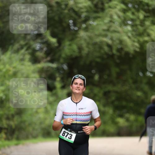 30.08.2026 - Elbe Triathlon Hamburg Antke Förster http://msf.ph/oto/10103914 30.08.2026 11:43:22 Laufen 873 meine-sportfotos.de