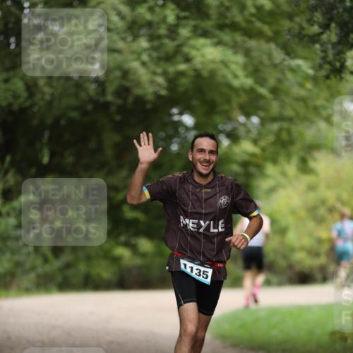 30.08.2026 - Elbe Triathlon Hamburg Antke Förster http://msf.ph/oto/10103928 30.08.2026 11:43:43 Laufen 1135 meine-sportfotos.de