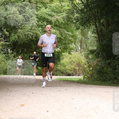 30.08.2026 - Elbe Triathlon Hamburg Antke Förster http://msf.ph/oto/10103929 30.08.2026 11:48:12 Laufen 686 meine-sportfotos.de