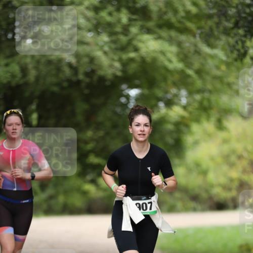 30.08.2026 - Elbe Triathlon Hamburg Antke Förster http://msf.ph/oto/10103986 30.08.2026 11:44:45 Laufen 907 meine-sportfotos.de