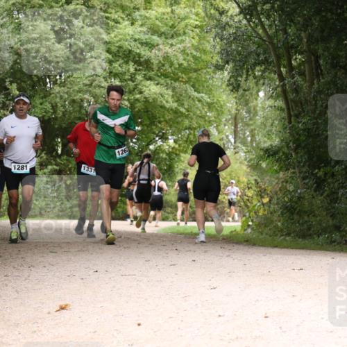 30.08.2026 - Elbe Triathlon Hamburg Antke Förster http://msf.ph/oto/10104015 30.08.2026 11:49:26 Laufen 1171, 1331, 1281, 126 meine-sportfotos.de