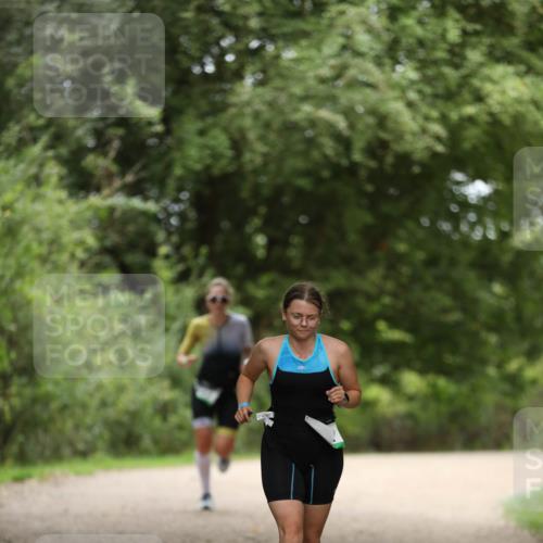 30.08.2026 - Elbe Triathlon Hamburg Antke Förster http://msf.ph/oto/10104024 30.08.2026 11:45:15 Laufen  meine-sportfotos.de