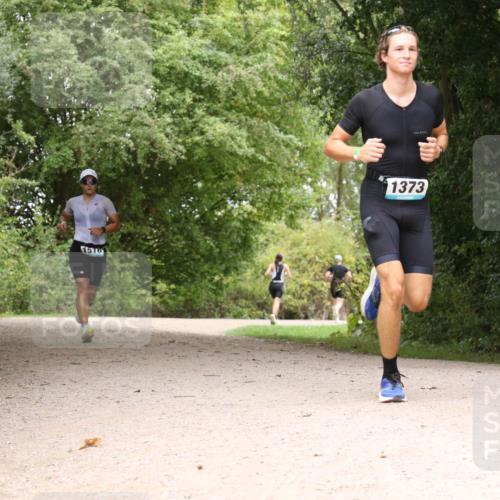 30.08.2026 - Elbe Triathlon Hamburg Antke Förster http://msf.ph/oto/10104041 30.08.2026 11:49:37 Laufen 1516, 1373 meine-sportfotos.de