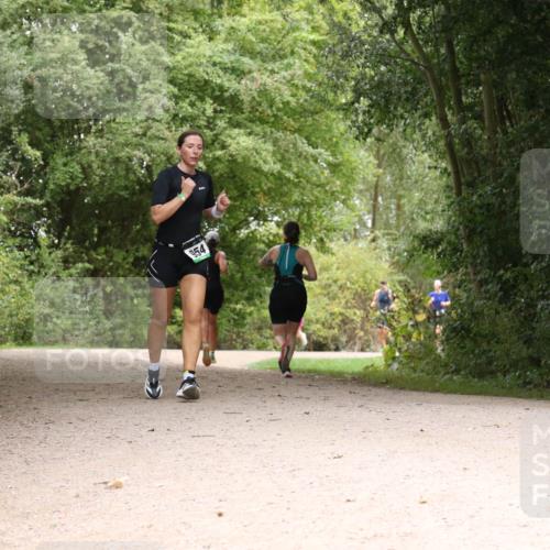 30.08.2026 - Elbe Triathlon Hamburg Antke Förster http://msf.ph/oto/10104099 30.08.2026 11:50:31 Laufen 954 meine-sportfotos.de