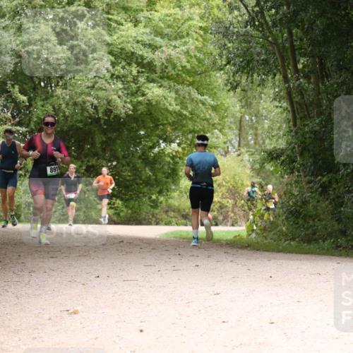 30.08.2026 - Elbe Triathlon Hamburg Antke Förster http://msf.ph/oto/10104109 30.08.2026 11:50:44 Laufen 891 meine-sportfotos.de