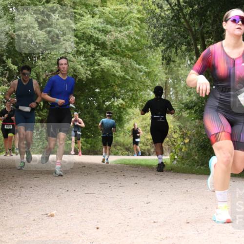 30.08.2026 - Elbe Triathlon Hamburg Antke Förster http://msf.ph/oto/10104115 30.08.2026 11:50:47 Laufen 838, 89 meine-sportfotos.de