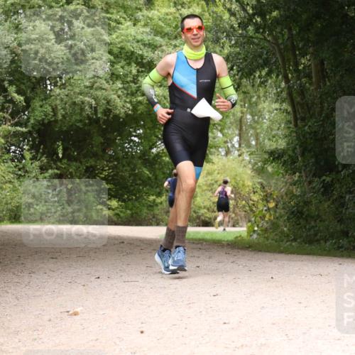 30.08.2026 - Elbe Triathlon Hamburg Antke Förster http://msf.ph/oto/10104143 30.08.2026 11:51:09 Laufen 13 meine-sportfotos.de