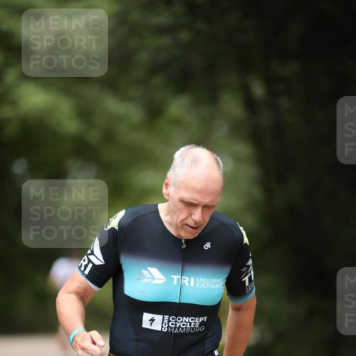 30.08.2026 - Elbe Triathlon Hamburg Antke Förster http://msf.ph/oto/10104152 30.08.2026 11:47:18 Laufen 1347 meine-sportfotos.de