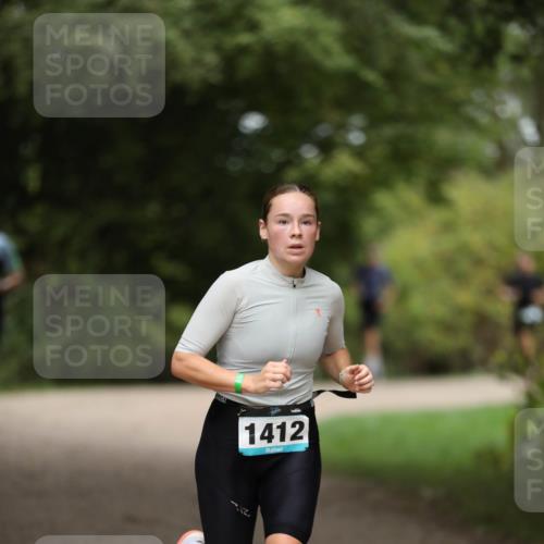 30.08.2026 - Elbe Triathlon Hamburg Antke Förster http://msf.ph/oto/10104166 30.08.2026 11:47:34 Laufen 1412, 342 meine-sportfotos.de