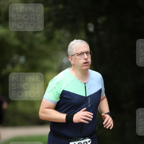 30.08.2026 - Elbe Triathlon Hamburg Antke Förster http://msf.ph/oto/10104186 30.08.2026 11:47:43 Laufen 1282 meine-sportfotos.de