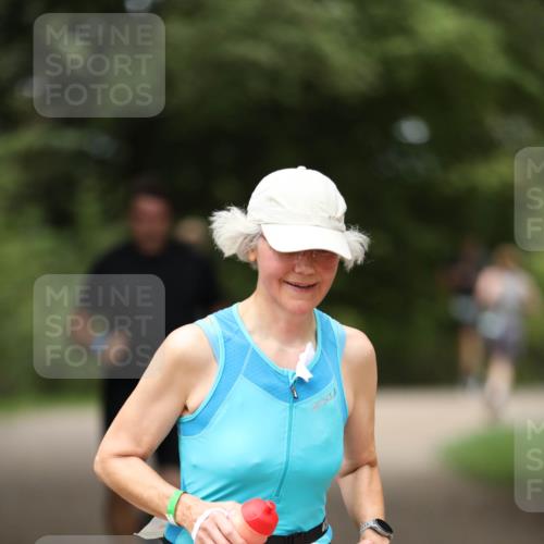 30.08.2026 - Elbe Triathlon Hamburg Antke Förster http://msf.ph/oto/10104202 30.08.2026 11:47:51 Laufen  meine-sportfotos.de