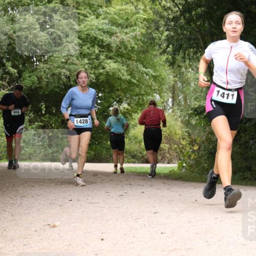 30.08.2026 - Elbe Triathlon Hamburg Antke Förster http://msf.ph/oto/10104241 30.08.2026 11:52:45 Laufen 468, 1428, 1411 meine-sportfotos.de