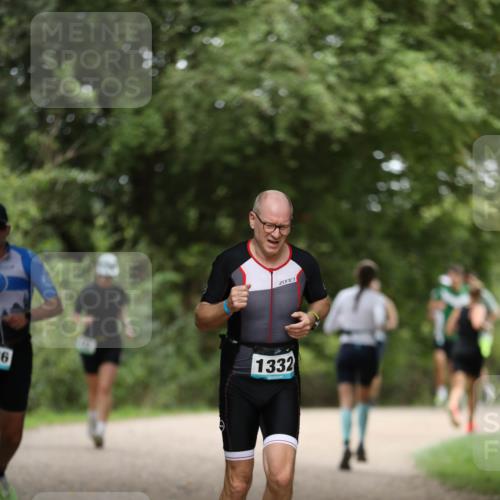 30.08.2026 - Elbe Triathlon Hamburg Antke Förster http://msf.ph/oto/10104302 30.08.2026 11:49:16 Laufen 6, 3, 1332 meine-sportfotos.de