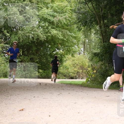 30.08.2026 - Elbe Triathlon Hamburg Antke Förster http://msf.ph/oto/10104319 30.08.2026 11:53:50 Laufen 1392 meine-sportfotos.de