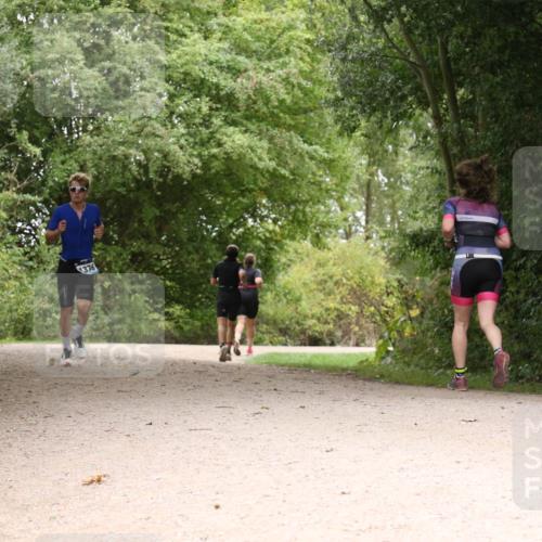 30.08.2026 - Elbe Triathlon Hamburg Antke Förster http://msf.ph/oto/10104321 30.08.2026 11:53:51 Laufen 1376 meine-sportfotos.de