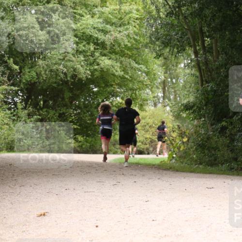 30.08.2026 - Elbe Triathlon Hamburg Antke Förster http://msf.ph/oto/10104333 30.08.2026 11:53:56 Laufen 1673 meine-sportfotos.de