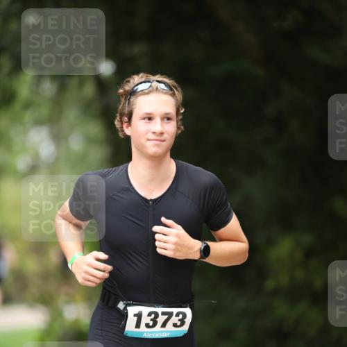 30.08.2026 - Elbe Triathlon Hamburg Antke Förster http://msf.ph/oto/10104350 30.08.2026 11:49:38 Laufen 1373 meine-sportfotos.de