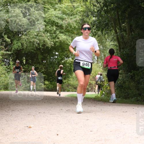 30.08.2026 - Elbe Triathlon Hamburg Antke Förster http://msf.ph/oto/10104401 30.08.2026 11:55:46 Laufen 1458, 1095, 940 meine-sportfotos.de